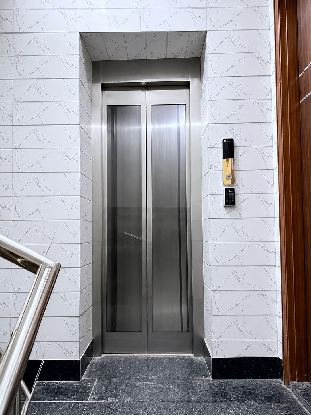 Lift Area